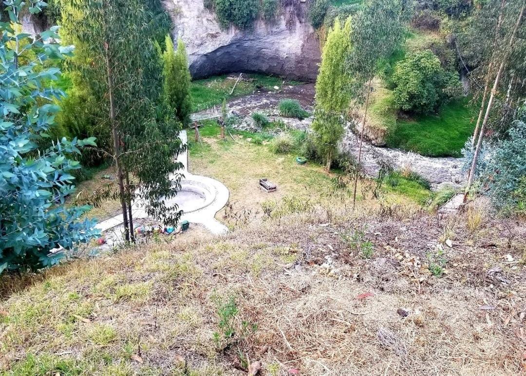 Hosteria La Gaviota Bed & Breakfast Riobamba Bagian luar foto